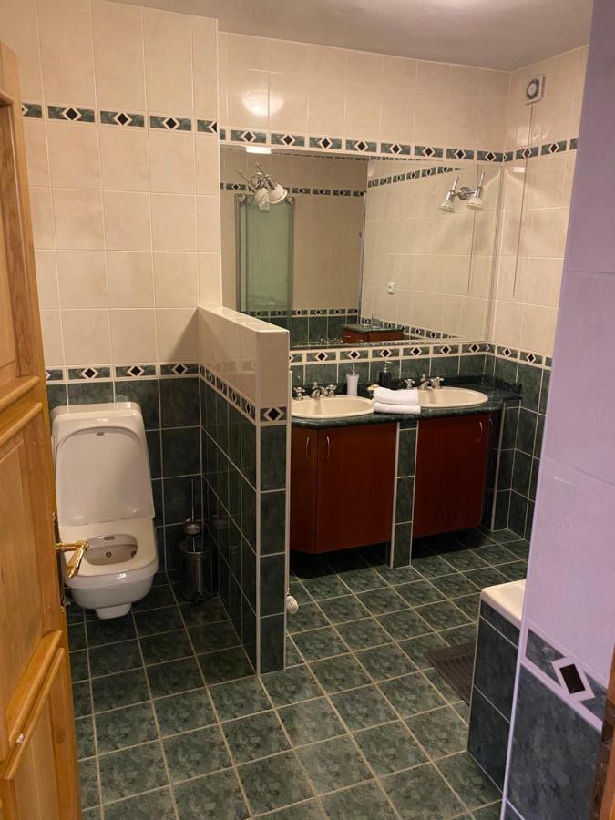 Sebivi Apartments Baroko & Family 포프라트 외부 사진